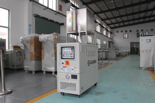 注塑选油温机还是水温机