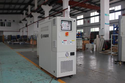 模温机的控温精度能达到多少？